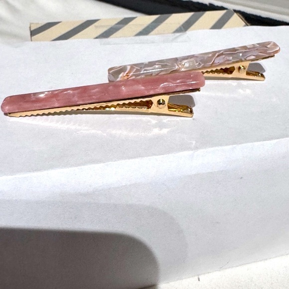 ✨ Stylish and Edgy Summer and Rose Hair Clips - Set of 2 ✨ - Picture 5 of 11